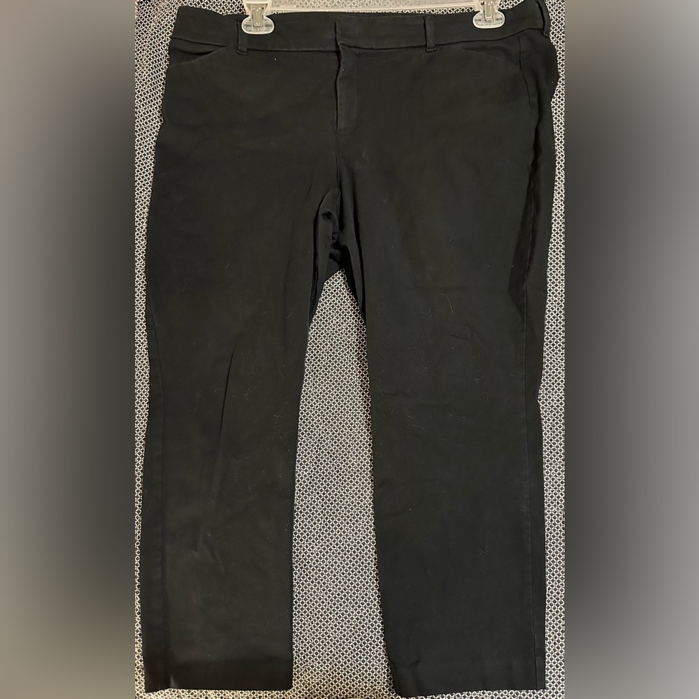 Old Navy Black Pixie Pants